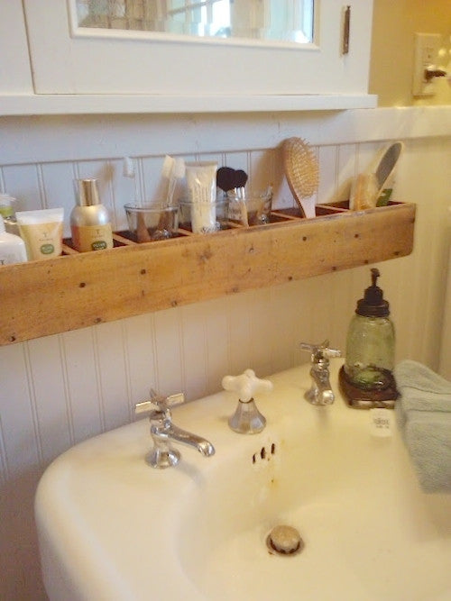 Bathroom Organization Hacks